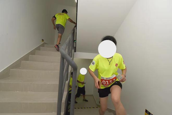 月薪5万的中产开始花钱「爬楼」了(图2)