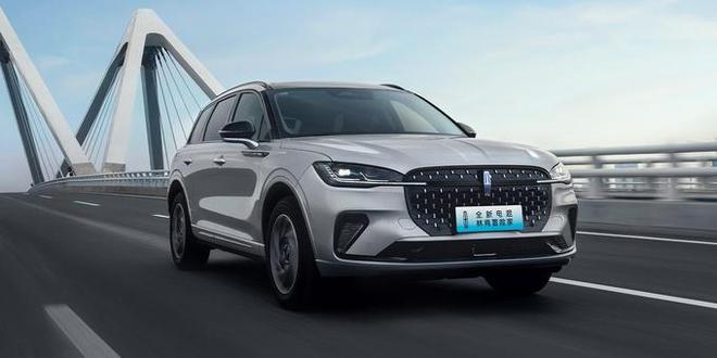 “又野又飒”的福特中国不怕卷(图8)