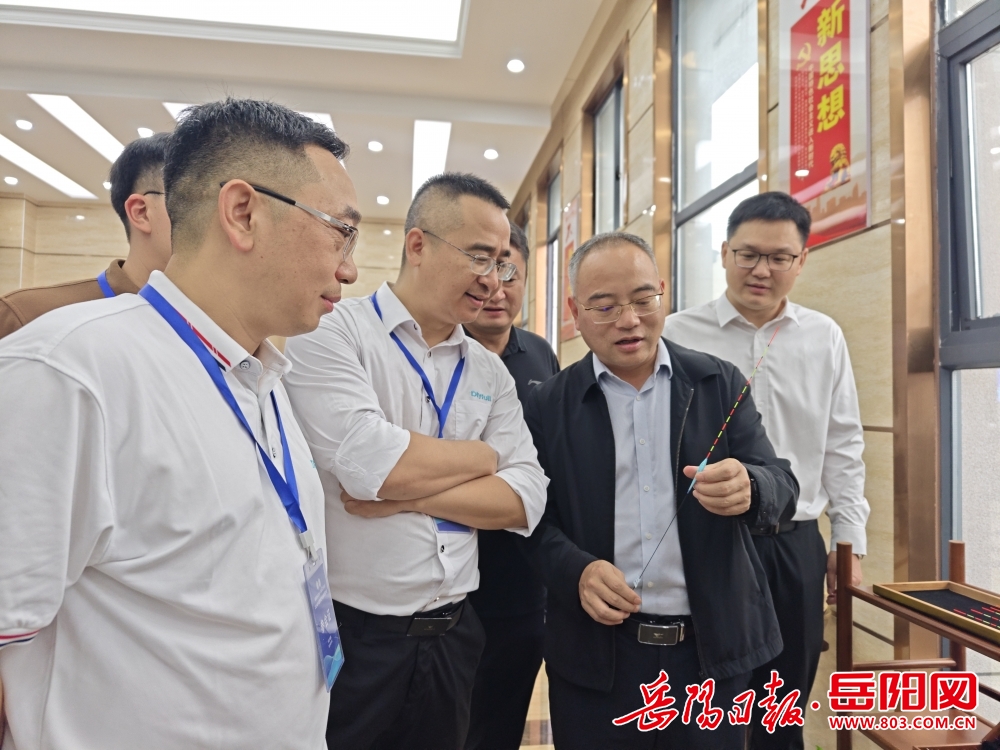 第二届“临湘浮标杯”垂钓大赛②｜全国钓具行业临湘“论道”创新突围(图3)